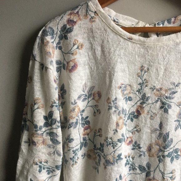 ⚪ LC Lauren Conrad Runway floral cream keyhole pullover blouse - Picture 1 of 16